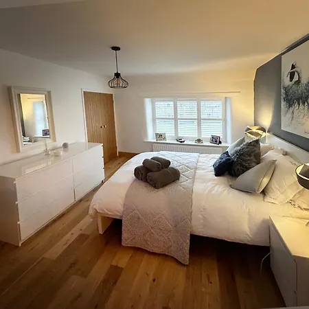 Virginia House A Contemporary Cosy Period Middleton Tyas