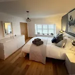 Virginia House A Contemporary Cosy Period Middleton Tyas