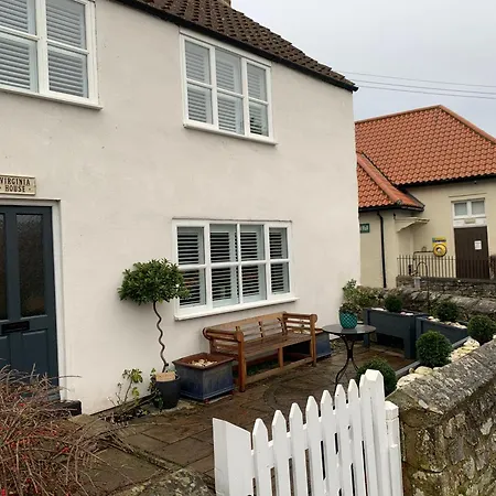 Virginia House A Contemporary Cosy Period Feriehus Middleton Tyas